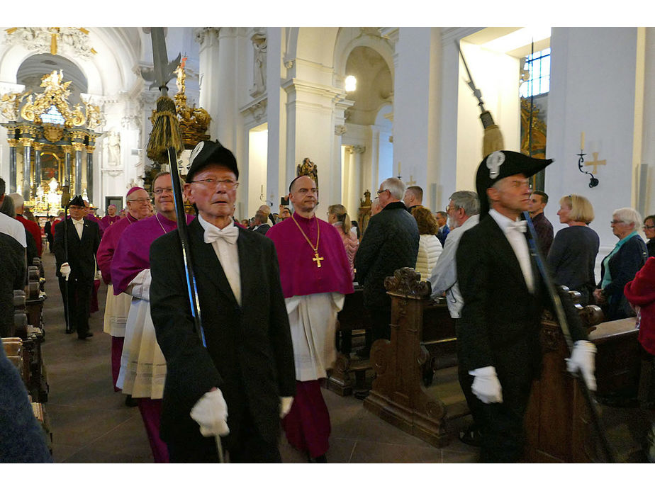 Abschlussvesper der Bischofskonferenz mit Austeilung des Bonifatiussegens (Foto: Karl-Franz Thiede)